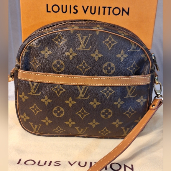 BEAUTIFUL 💫💥💫 Louis Vuitton Monogram Senlis Crossbody - Picture 3 of 16